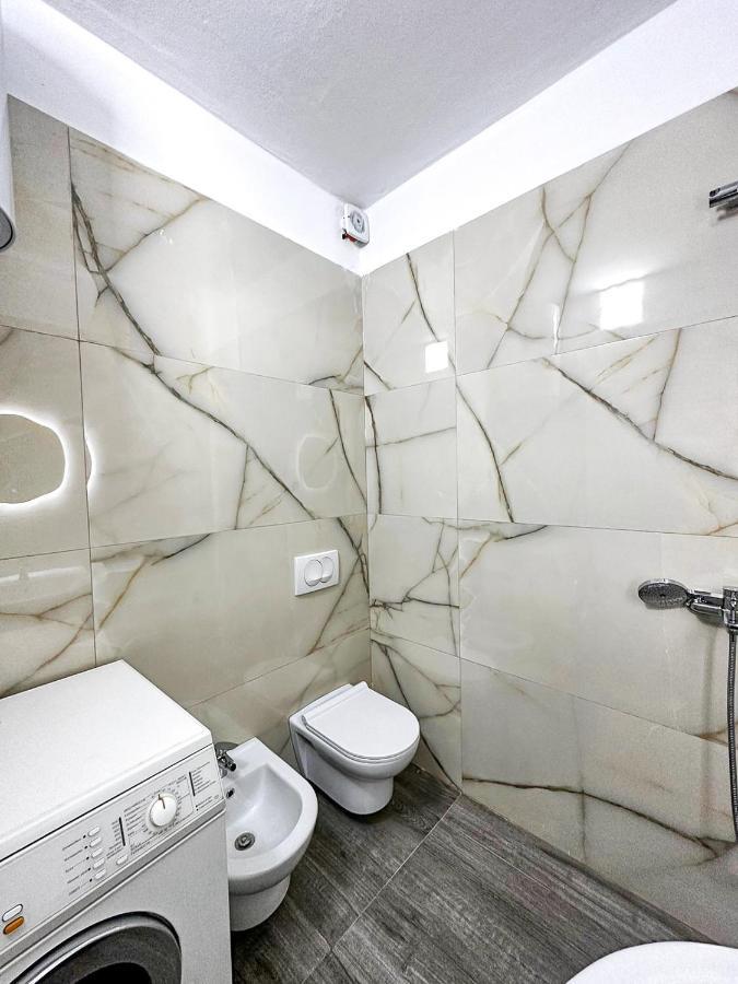New Bazaar 1Bd Modern Apartment Tirana Extérieur photo